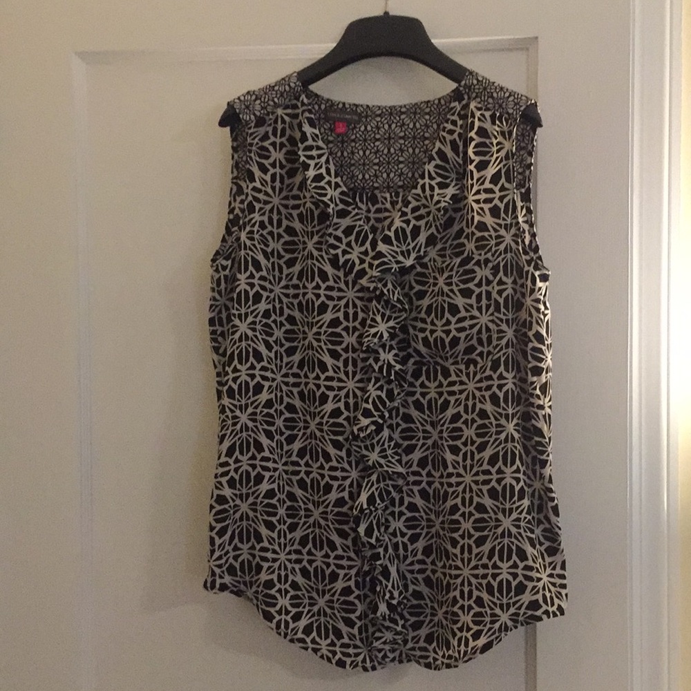 Vince Camuto sleeveless blouse, Size Small